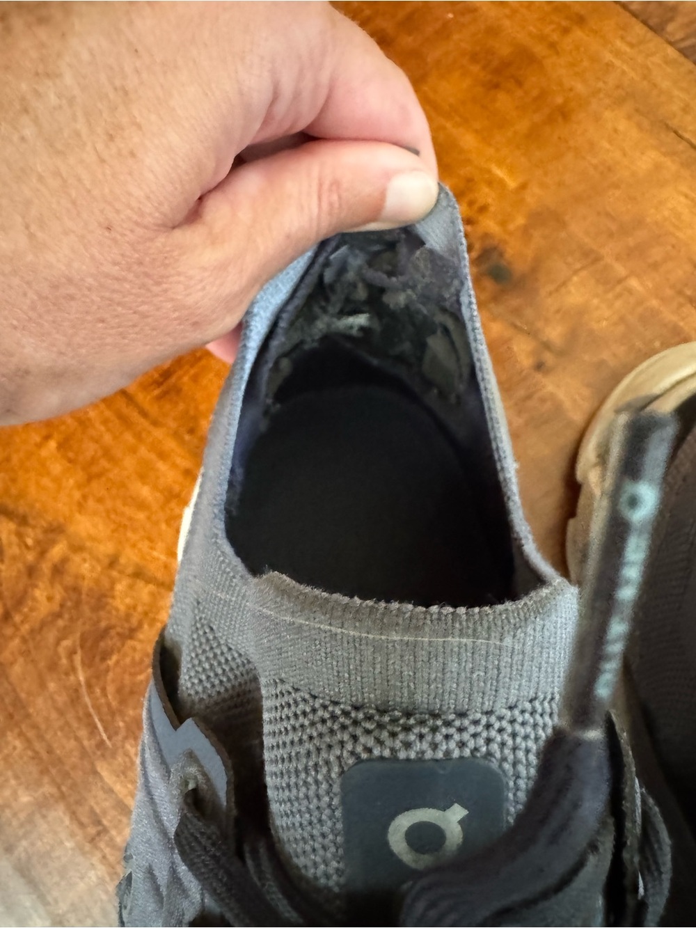 On Cloud Women's Running Shoes in Metal - Picture 9 of 10